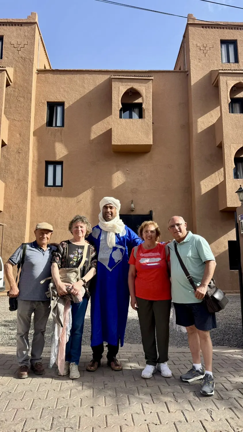 Imagen de grupo de turistas de 1001 Tours Morocco viajes personalizados a Marruecos