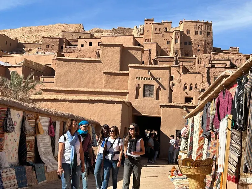 Grupo de viaje por Marruecos con 100 Tours Morocco